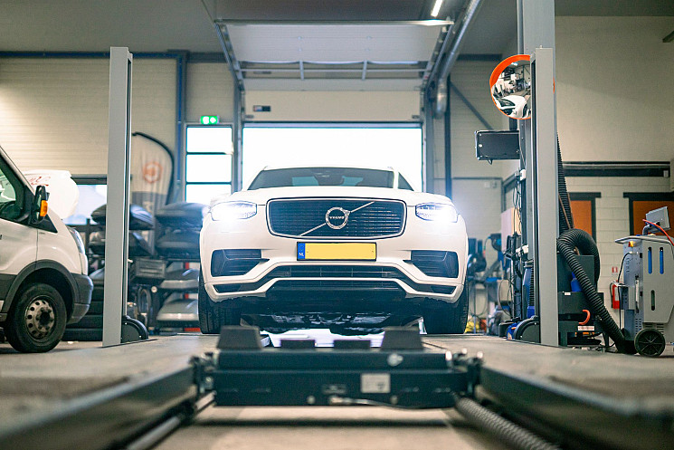 Carteam BMF Garage